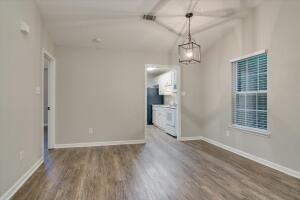 Foto del edificio - 4254 Colonial Ave