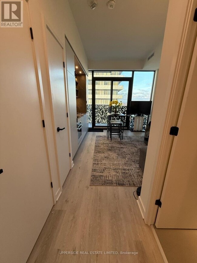 Building Photo - 55 Charles St E