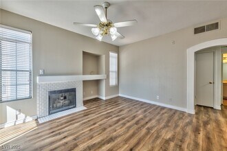 Building Photo - 2201 Ramsgate Dr