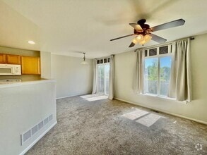 Building Photo - 1584 Oak Creek Dr