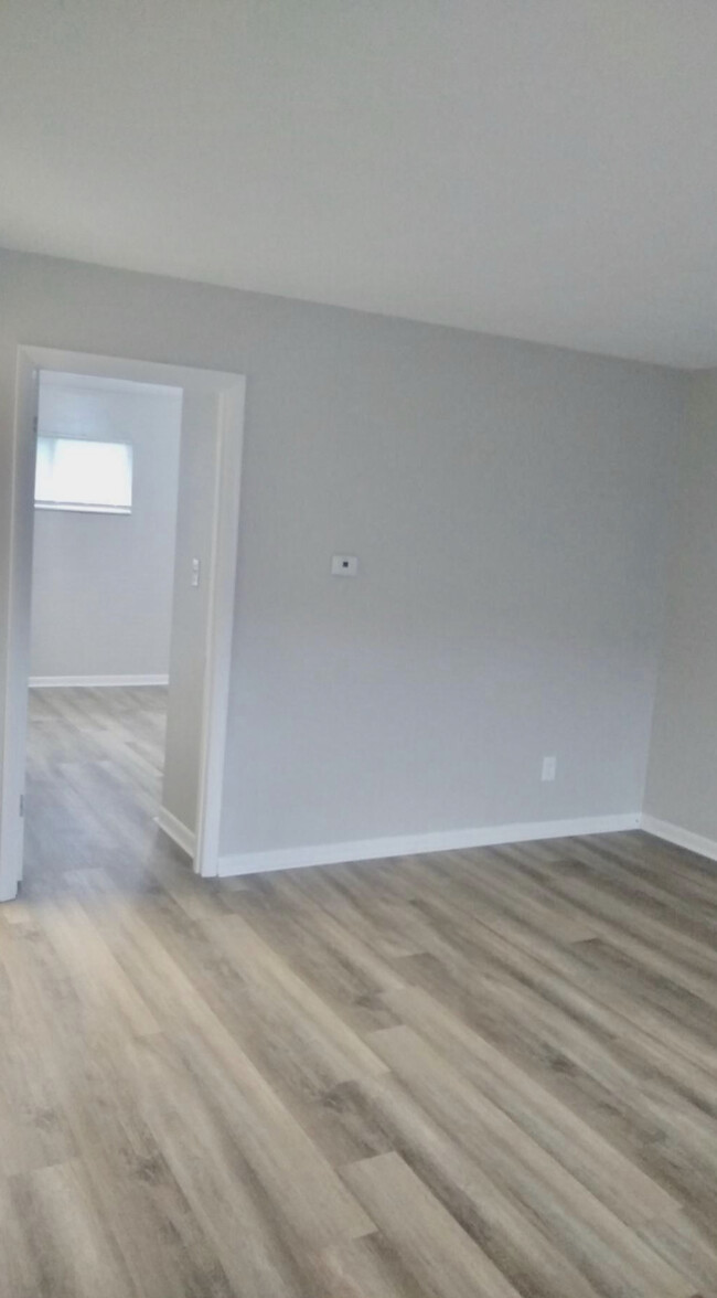 Foto del edificio - 1429 Hepburn Ave