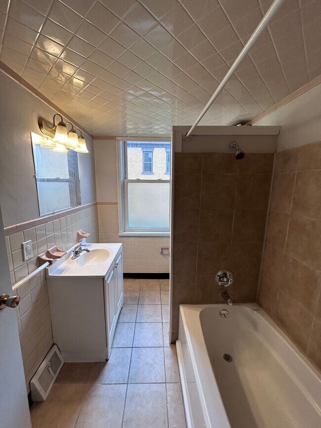 Foto del edificio - roc2107