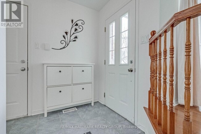 Building Photo - 548 Aberfoyle Cir