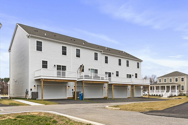 Foto del edificio - 975 Lorewood Grove Rd