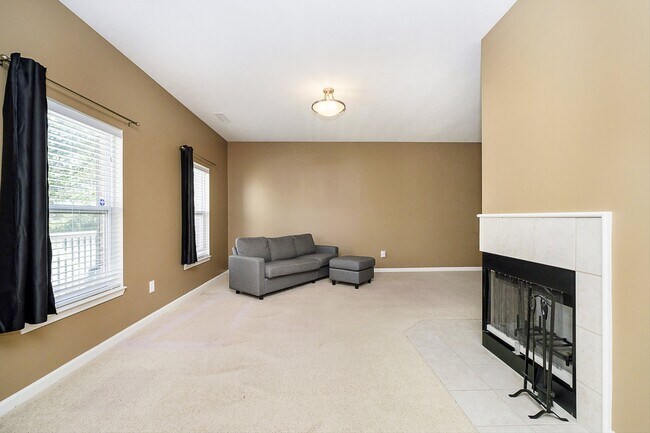 Building Photo - 13289 Komatite Way