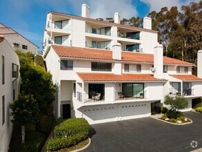 Building Photo - 903 Vallecito Dr