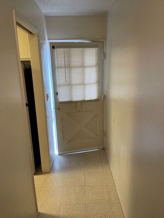 Foto del edificio - Cozy 3 Bedroom 1 Bath Single Family Home
