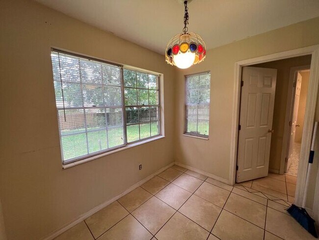 Building Photo - Pensacola - Pinehurst Subdivision - 3 bedr...