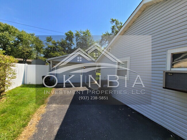 Building Photo - Newly renovated 3 bedrooms 1 bath ranch home