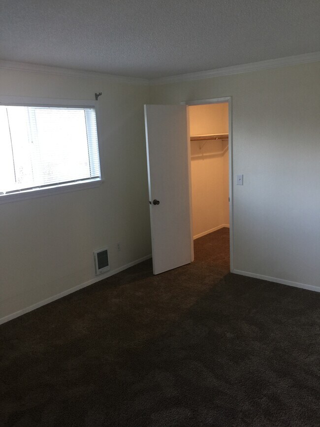 dormitorio 1 - 2816 Garden Ct