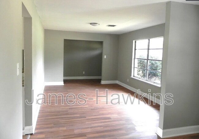 Building Photo - 2724 Endicott Dr