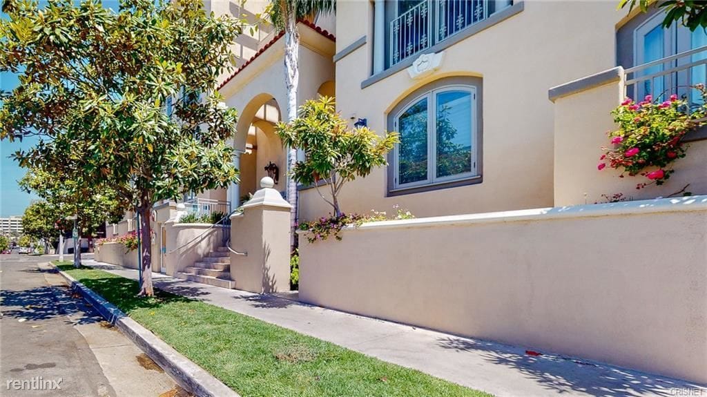 Primary Photo - 2 br, 2 bath House - 1000 Granville Avenue...