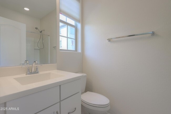 Foto del edificio - 1665 E Dogwood Ln