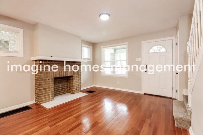 Building Photo - Lovely 3 Bed 2 Bath Home in Morningside!