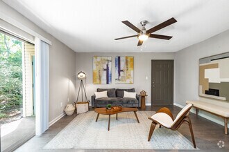 Interior Photo - Crystal Lake