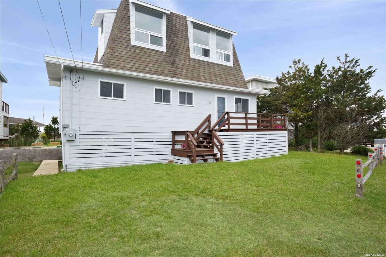 Primary Photo - 39 Harbor Rd