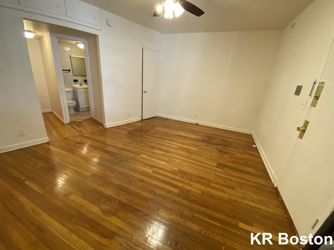 Primary Photo - 123 Brighton Ave