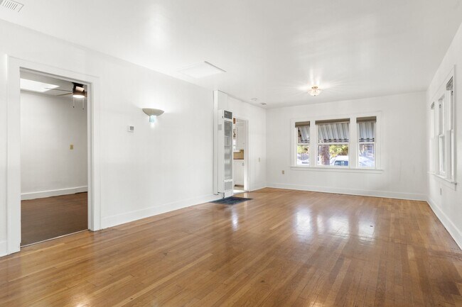 Building Photo - Charming Chico Home Near Bidwell Park