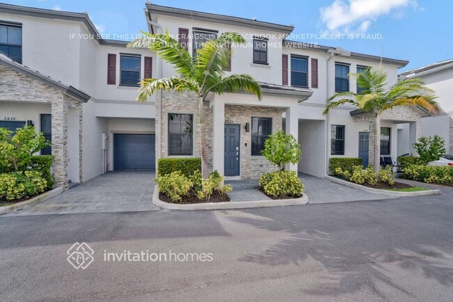 Foto del edificio - 2835 SW 16th Terrace