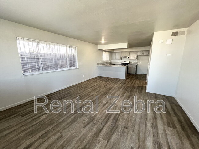 Building Photo - 1728 I St