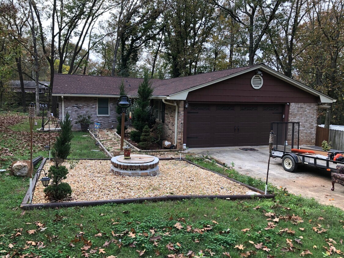 Primary Photo - 30 Roving Hills Cir