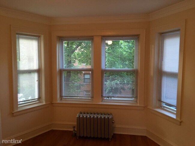 Foto del edificio - 3357 N Monticello Ave
