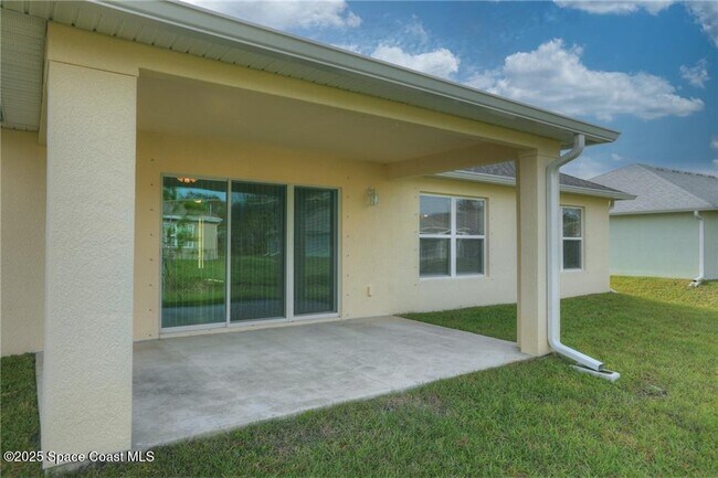 Building Photo - 741 Capon Terrace