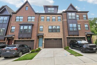 Building Photo - 7202 Mountaineer Dr