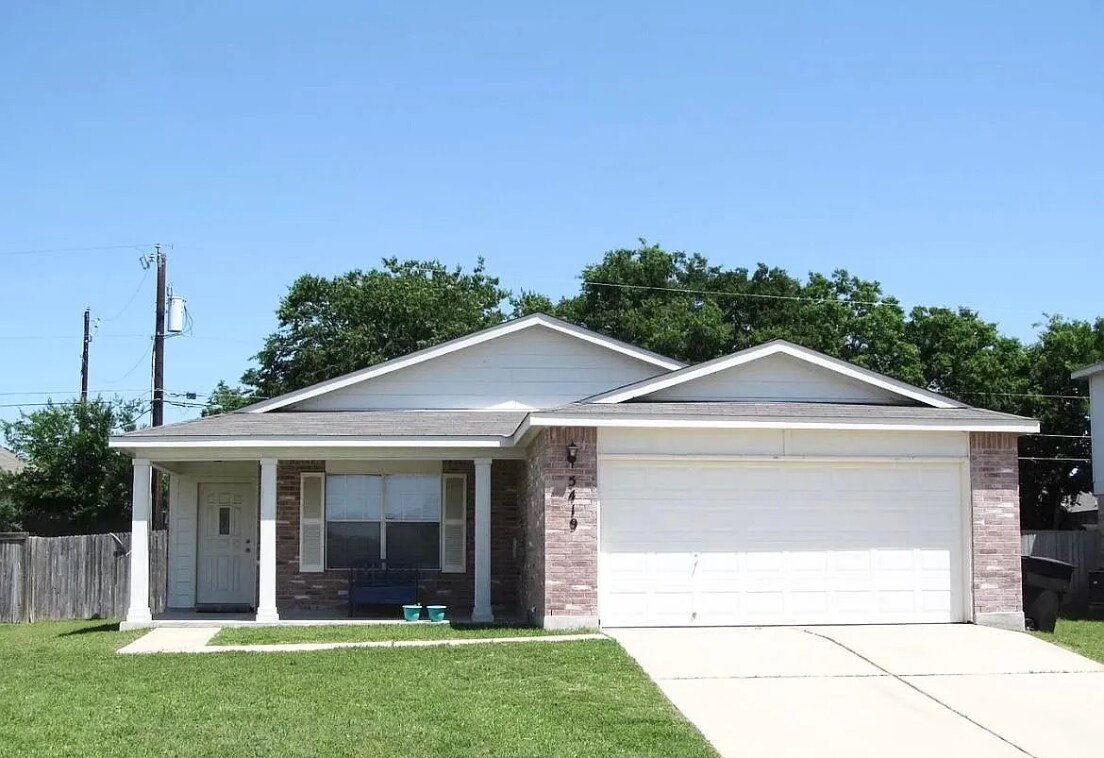 Primary Photo - 5419 Southern Crossing Dr