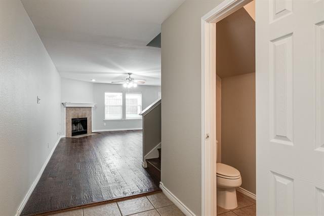 Building Photo - 10600 Cochron Dr