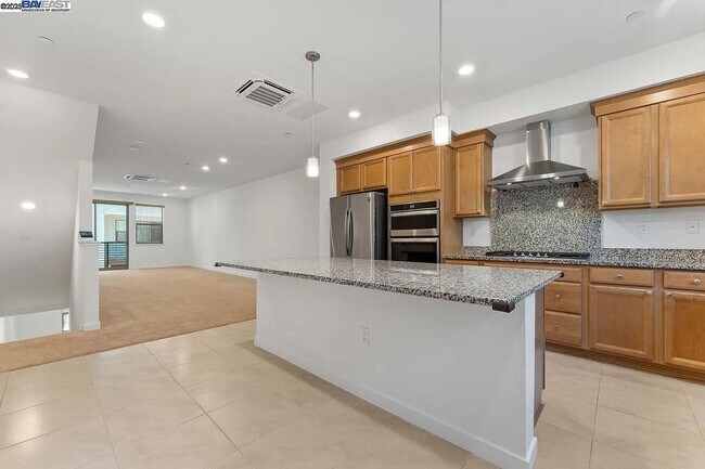 Foto del edificio - Beautiful Recently Built 2 Bedroom 2.5 Bat...