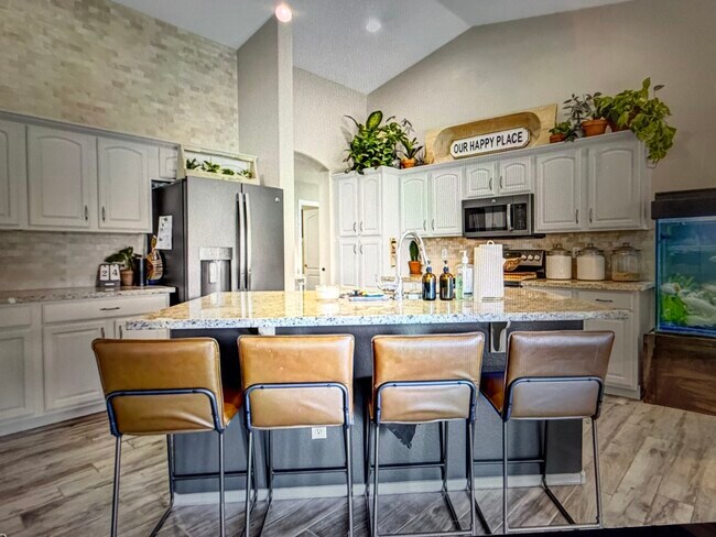 Foto del edificio - 2913 E Runaway Bay Pl