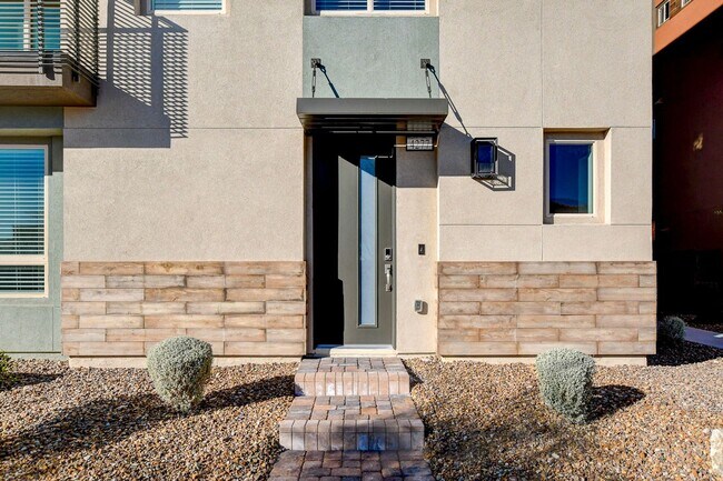 Building Photo - Summerlin Village 15A Parcel 1 - Latitude ...