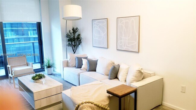 Foto del edificio - 801 S Miami Ave