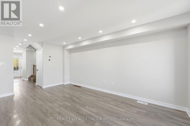 Building Photo - 112 Golden Springs Dr