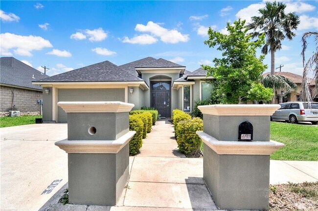 Foto del edificio - 516 Hackberry Ave