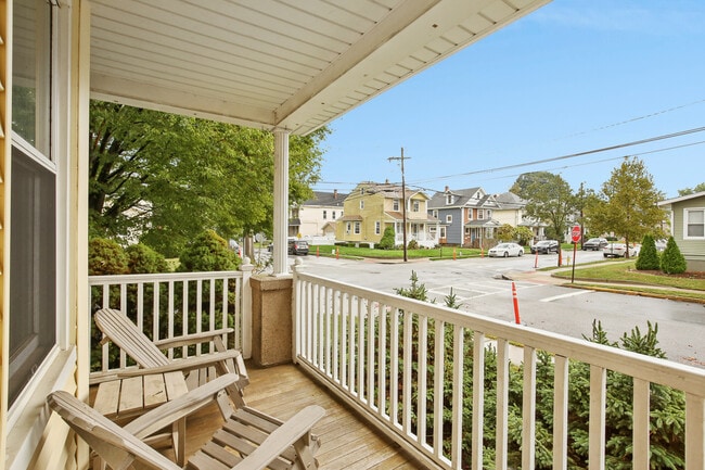 Building Photo - 166 Franklin Ave