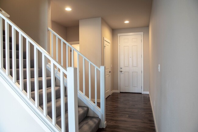 Building Photo - 3048 Puget Meadow Loop NE