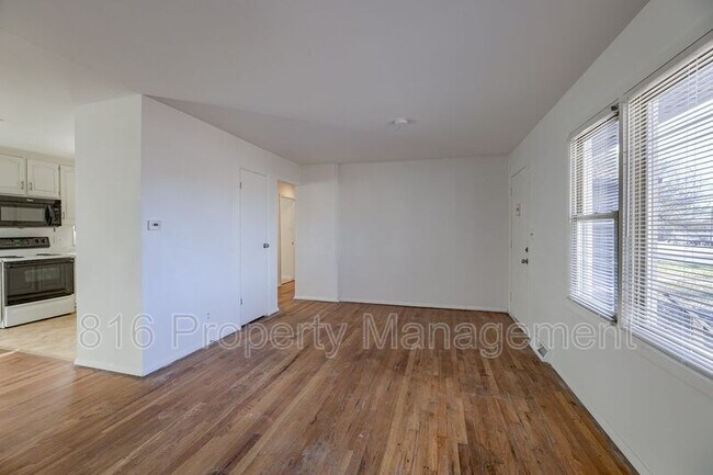 Building Photo - 11111 Blue Ridge Blvd