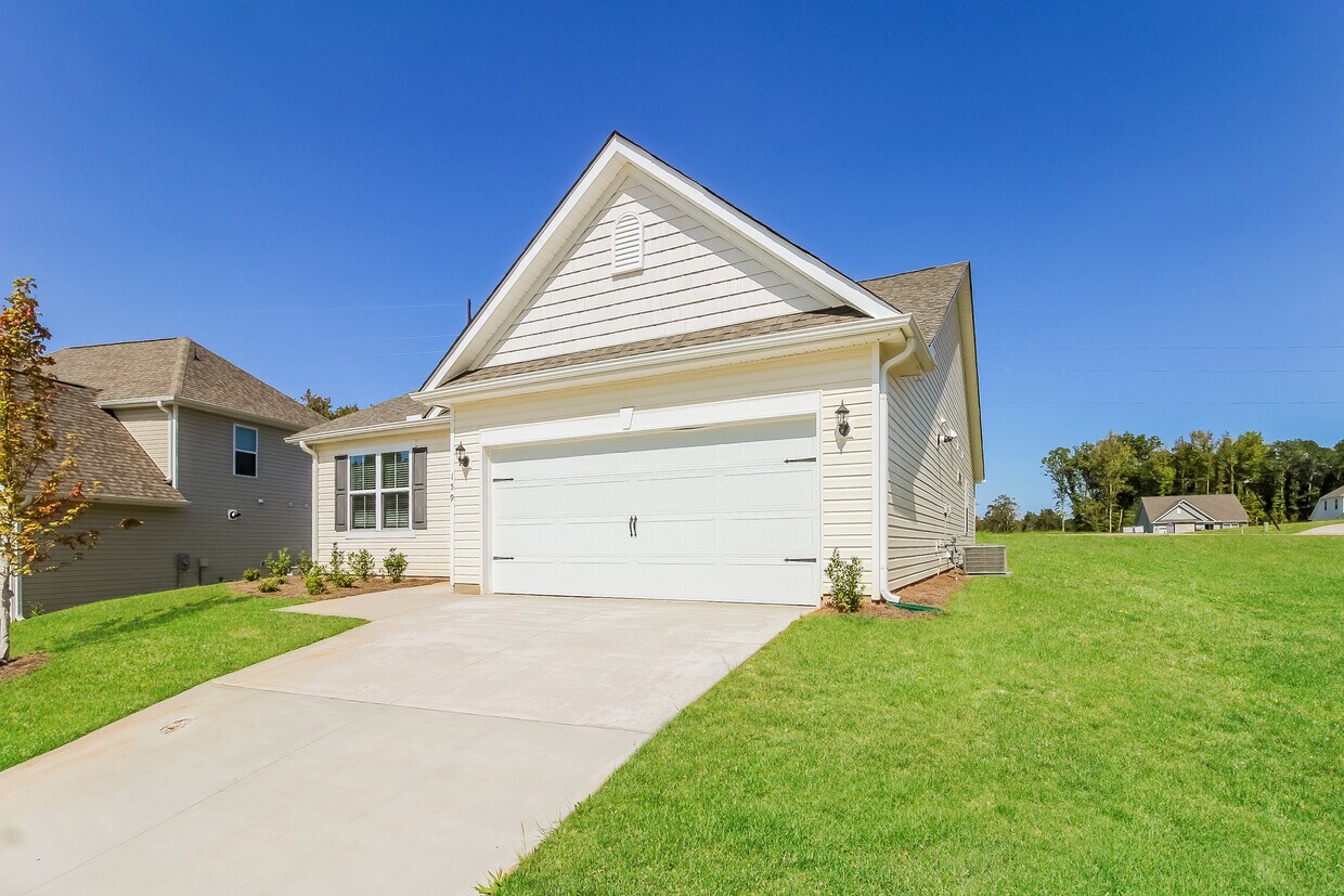 Building Photo - 159 Woodgate Way