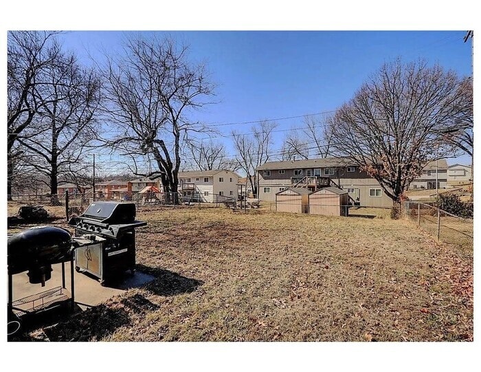 Foto del edificio - Charming 2 Bedroom 1 Bath Duplex in Parkda...