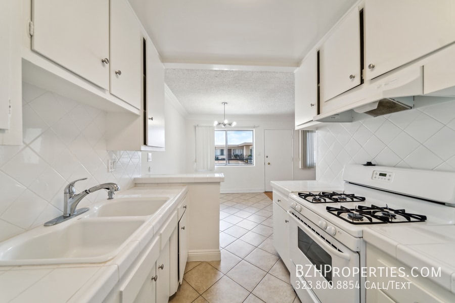 Foto principal - 7540 Hampton Ave