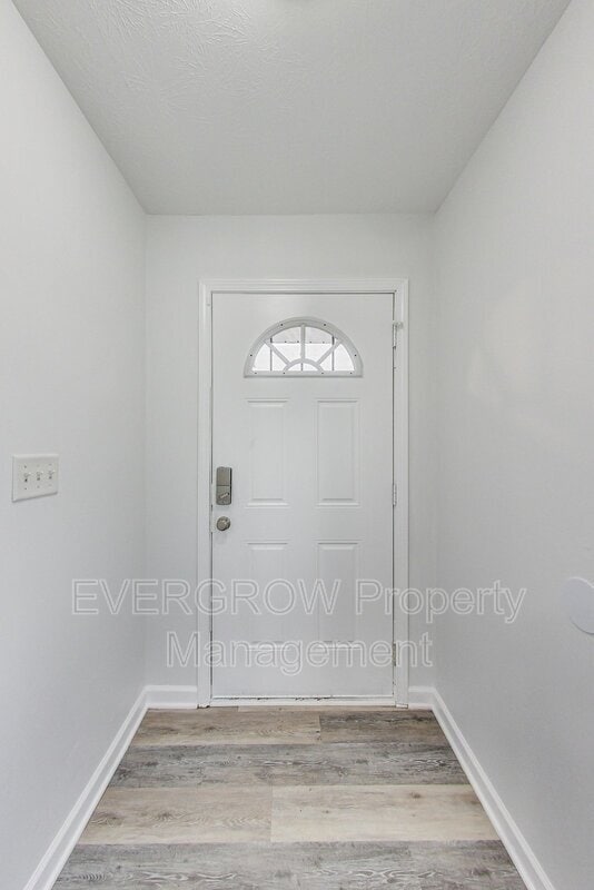 Building Photo - 3520 N Graham Ave