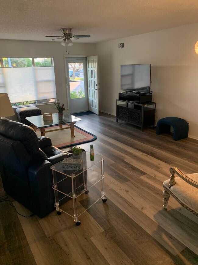 Foto del edificio - 2292 Costa Rican Dr