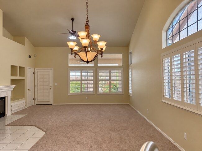 Foto del edificio - 3750 W Vincent Ln