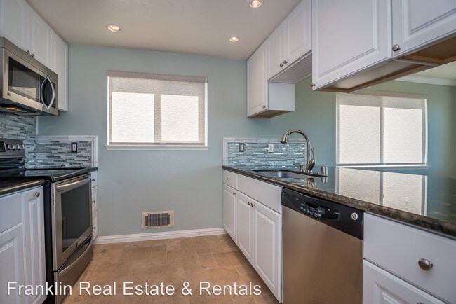 Building Photo - 3 br, 2 bath House - 1210 Clarabelle