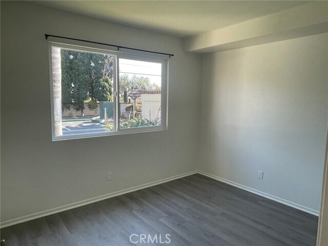 Foto del edificio - 3830 Avenida Del Presidente