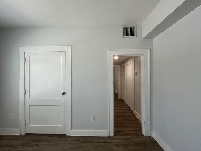 Foto del edificio - 2861 2nd Ave S