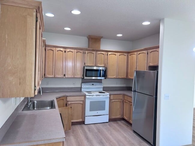 Foto del edificio - East Vancouver 3 bedrooms!