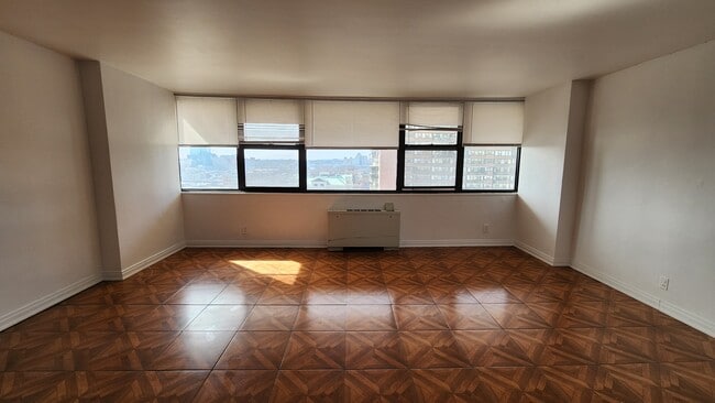 Building Photo - 270 Marin Blvd